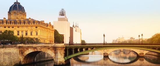 Viajes a Noisy Le Grand