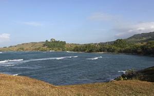 Maimon Bay