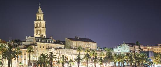 Viajes a Trogir in Croatia
