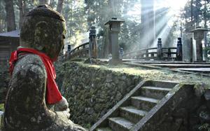 Estatua de Buda en Okunoin