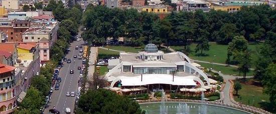 Viajes a Tirana
