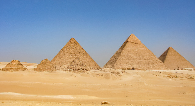 Egipto 8 d�as Ch�rter LU+SA 2