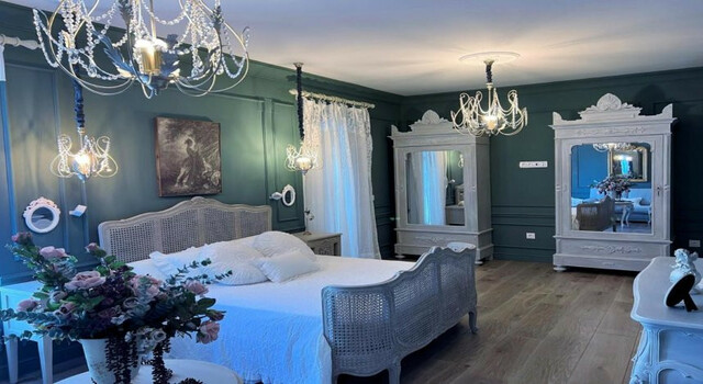 Revive la Elegancia del Pasado en el Hotel Iulia 5