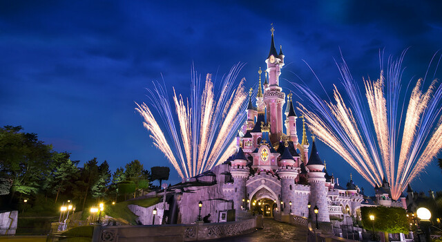 Disneyland� Paris a tu aire en Hotel Explorers con entradas 3
