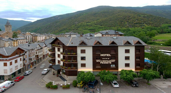 Gastronomia con Alma Pirenaica en Hotel Pessets