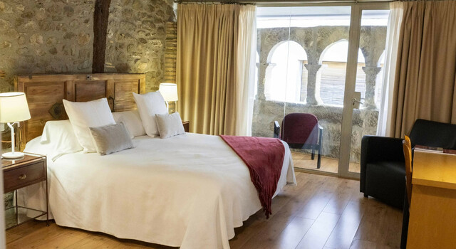 Escapada rom�ntica con cava en Hotel La Freixera 3