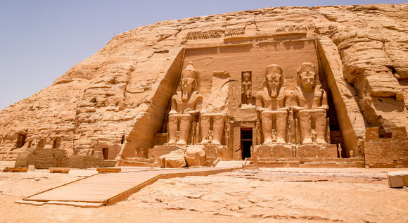 Egipto con Abu Simbel en avión