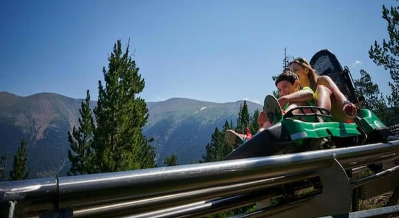 Andorra la Vella y Naturland: Aventura y Relax en el Corazon de los Pirineos