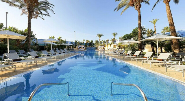 Sumergete en el Placer en Hotel Exe Estepona Thalasso & Spa 5