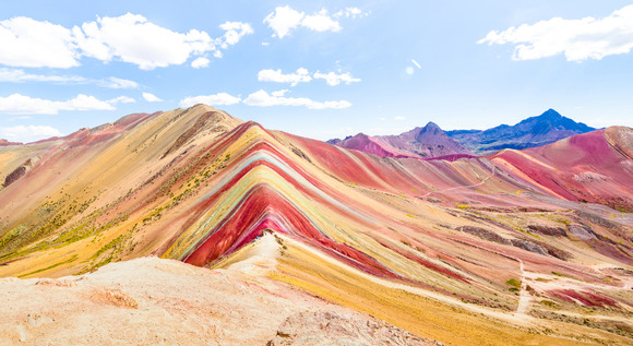Perú express y Montaña de 7 colores