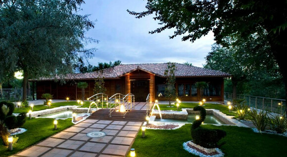 Noche de Romanticismo en Complejo La Cigue�a