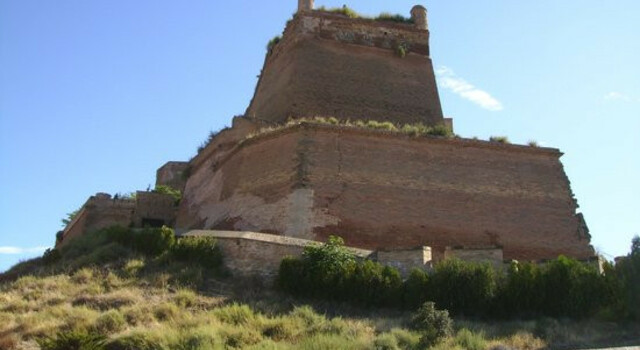 Esc�pate al Hotel Masmonz�n y Su Castillo Templario 2