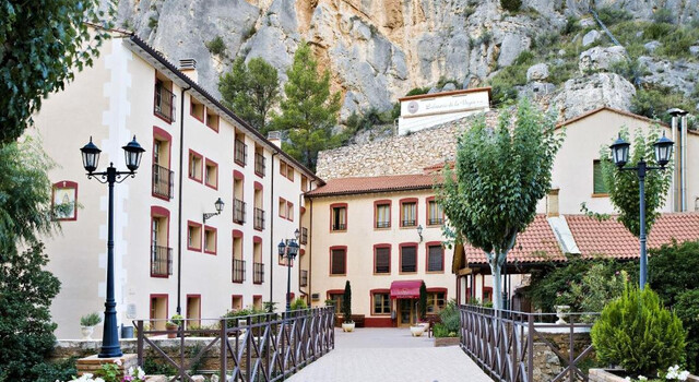 2 Noches de escapada Termal y Monasterio de Piedra 3