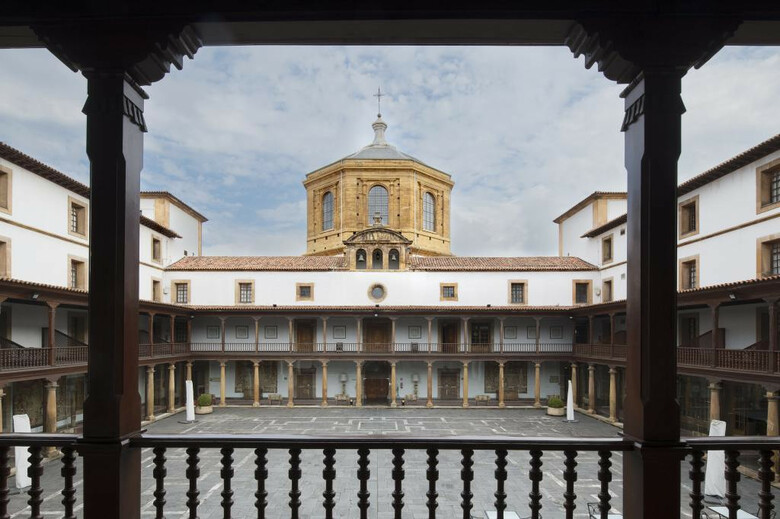 Eurostars Hotel De La Reconquista