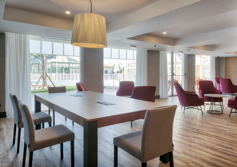 Hotel Ilunion Las Lomas M�rida