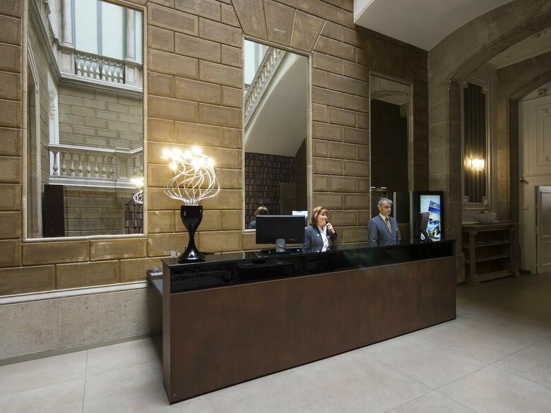 Hotel Catalonia Portal De L��ngel