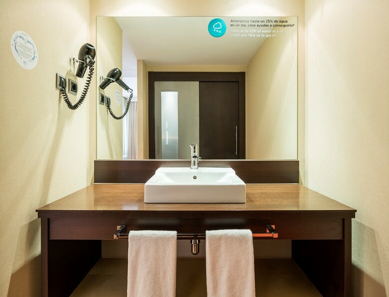 Hotel Ilunion Suites Madrid