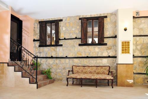 Hostal Family Hotel The Hunter's Lodge