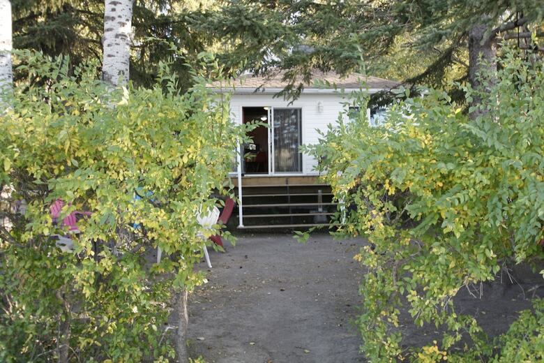 Lakefront Cottage In Manitou Beach