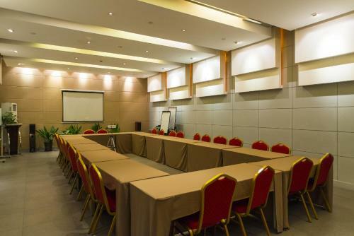 Hotel Jinjiang Inn Weihai Department Store