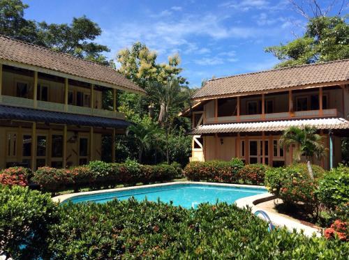 Villas de La Bahia Playa Tambor