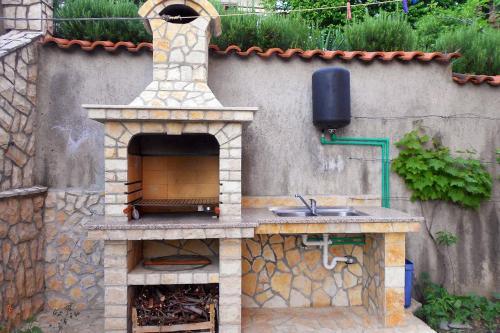 Apartment Selce 2383f