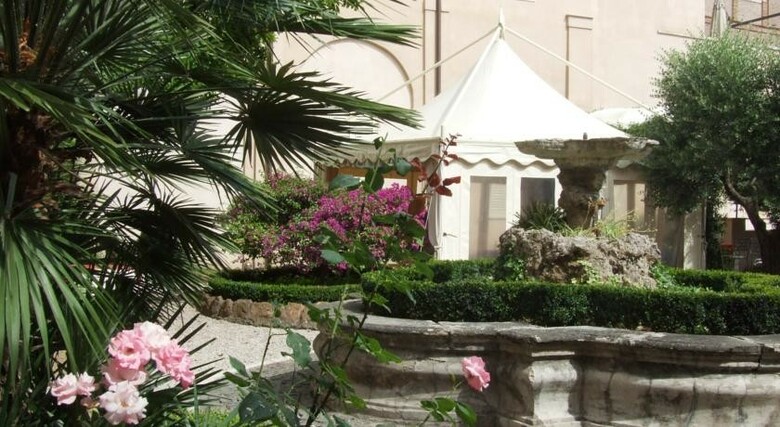 Hotel Donna Camilla Savelli