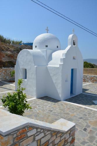 White Blue Houses & Apartments Paros