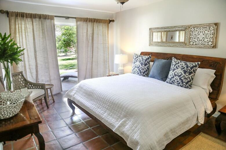 Hotel Villa Montana Beach Resort