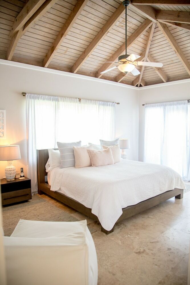 Hotel Villa Montana Beach Resort