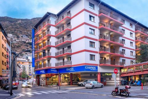 Hotel & Aparthotel Serhs Cosmos