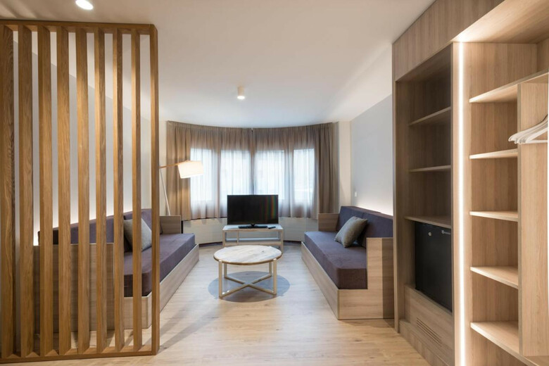 Hotel & Aparthotel Serhs Cosmos