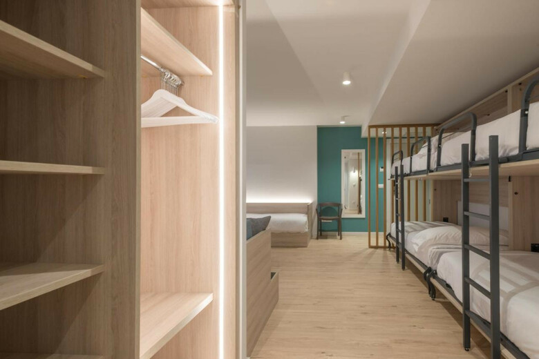 Hotel & Aparthotel Serhs Cosmos