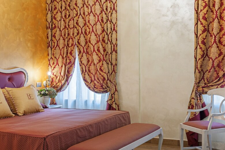 Hostal Relais Empire
