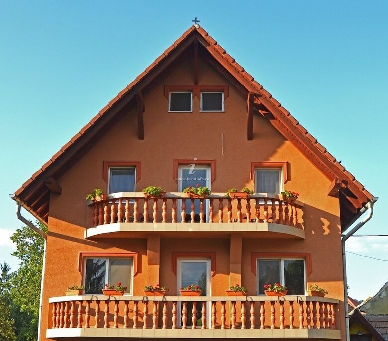 Hostal Venesis House