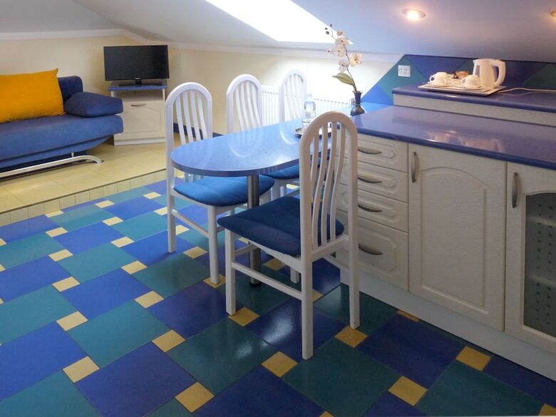 Eney Hotel