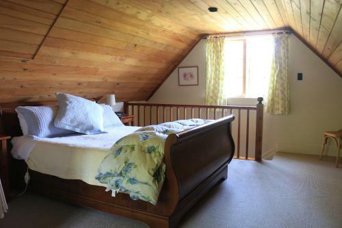 Bed & Breakfast Akaroa Country House