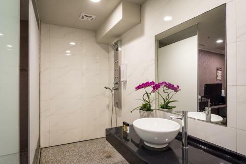 Posada Taipei Bridge Sparkle Hotel