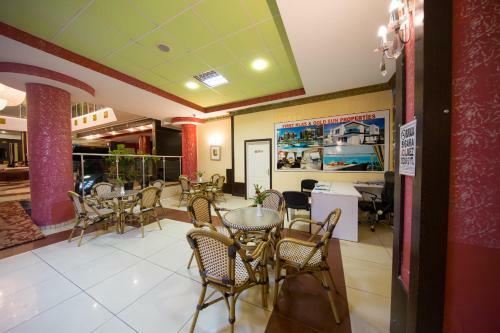 First Class Hotel (all Inclusive)