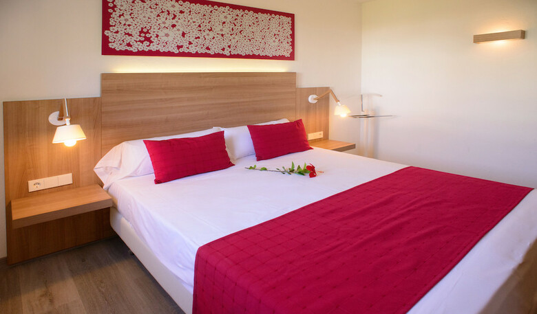 Hotel Cala Llenya Resort Ibiza