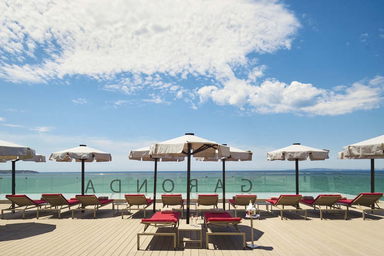 Hotel Pure Salt Garonda