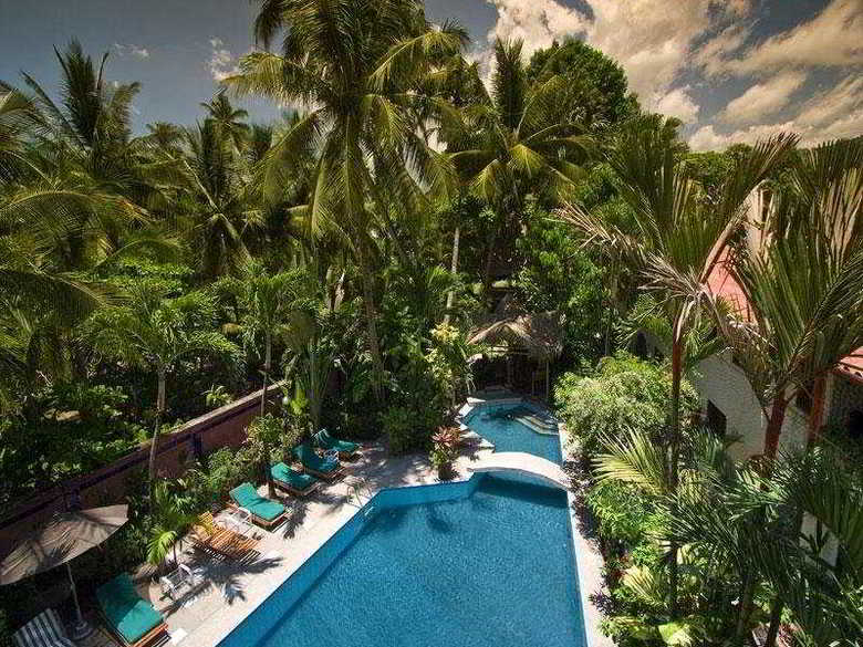 Canciones Del Mar Hotel