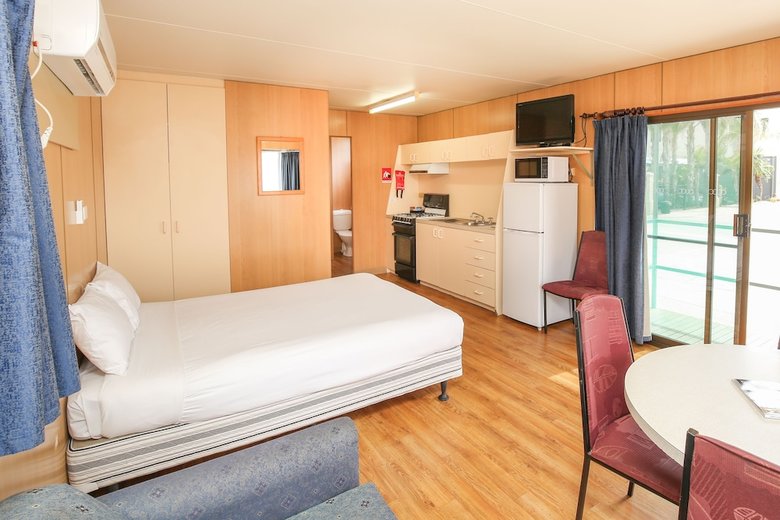 Cabana Desert City Holiday Park