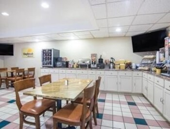 Hotel Days Inn Milan Sandusky South