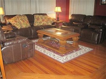 Walton Manor Inn Bed & Breakfast