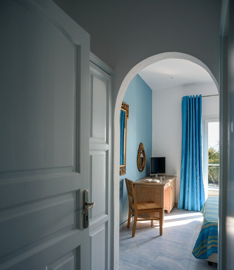 Hotel Alesahne Beach