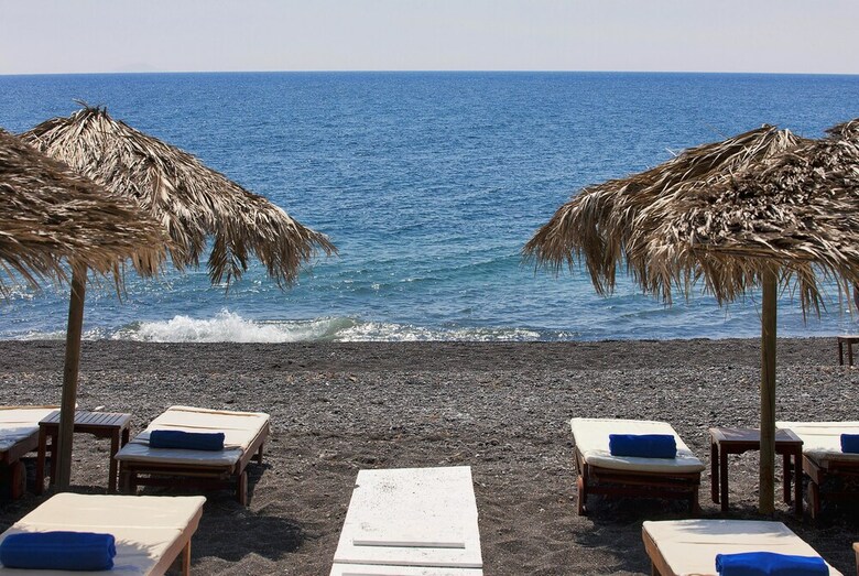 Hotel Alesahne Beach