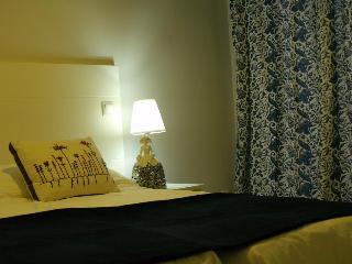 Bed & Breakfast 8rooms Madrid