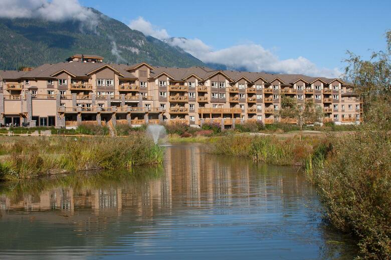 Hotel Executive Suites Garibaldi Springs Resort