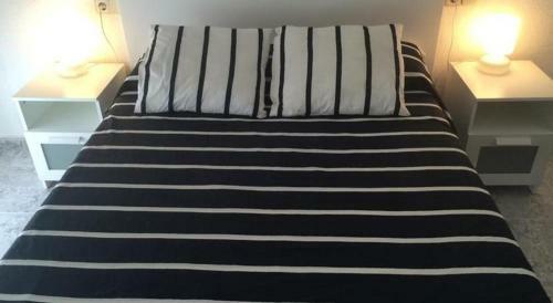 Hostal Malvarrosa Beach Rooms